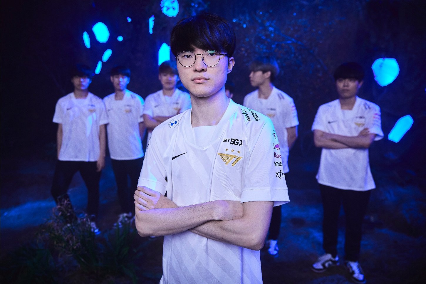 Legacy triumphs over the future: T1 dominate Hanwha Life Esports to move on to Worlds 2021 semifinals