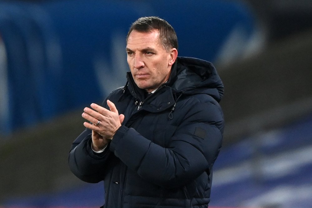 Leicester’s Rodgers rules himself out of Manchester United job