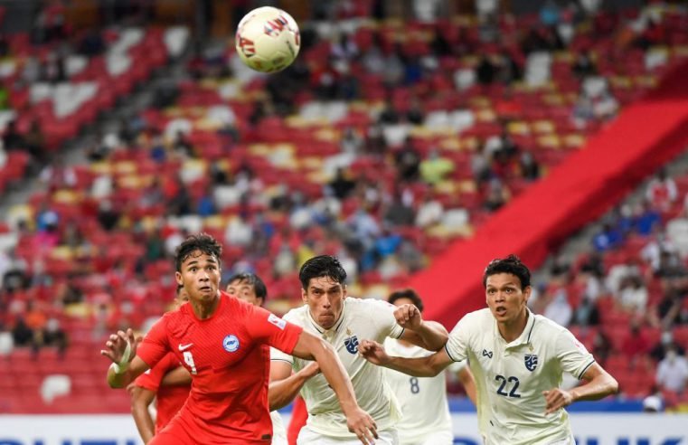 Thailand beat Singapore 2-0 to remain unbeaten in Suzuki Cup