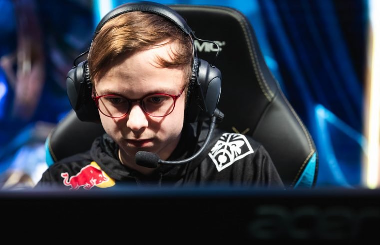 4-year homecoming: C9 confirms League roster with Jensen rejoining, Zven role-swapping