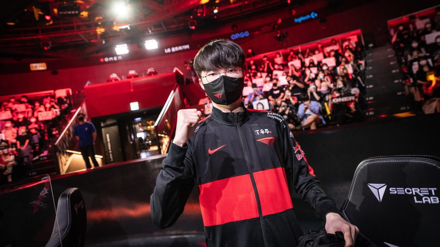 Faker continues to build his legend, becomes first LCK player to hit 500 wins