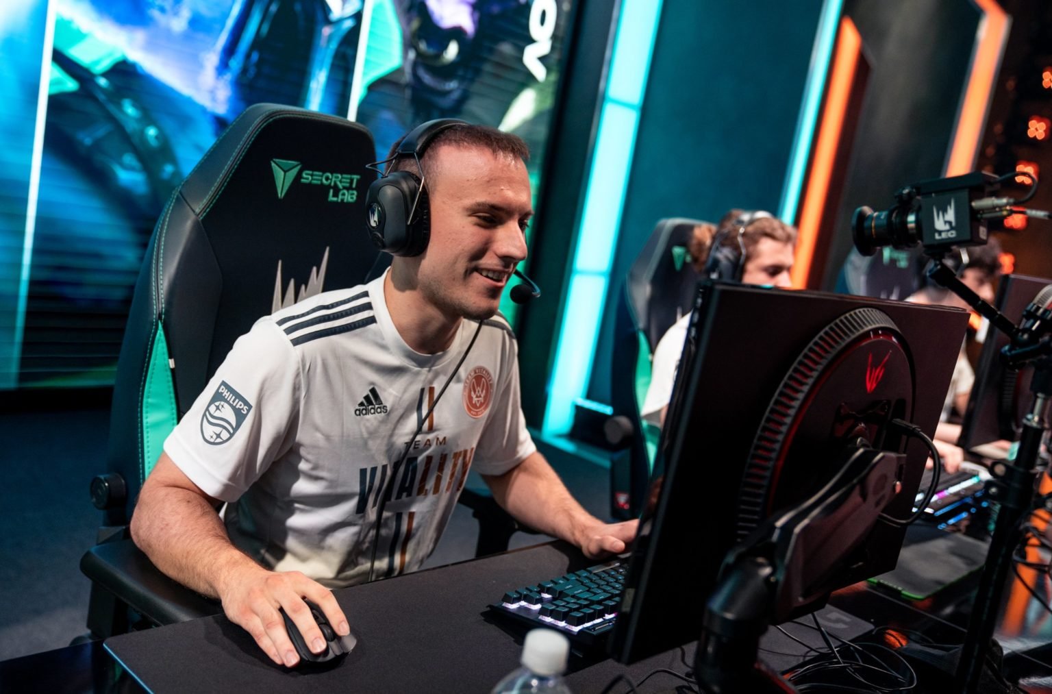 Vitality win key week 6 game against G2, jump into tie for second place in LEC Summer standings