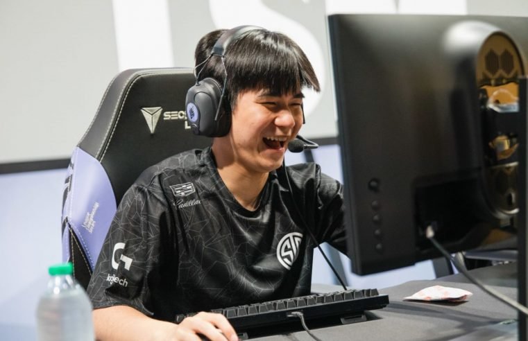 TSM keeps 2022 LCS Summer playoff hopes alive and well with victory over CLG