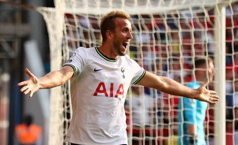 Spurs’ Kane targeting Shearer’s all-time goalscoring record