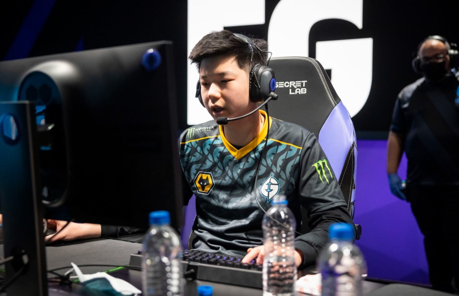 After 2-hour delay, dozens of pauses, and 5 hard-fought games, EG finally eliminate TSM from Worlds 2022 contention in LCS Summer Split playoffs