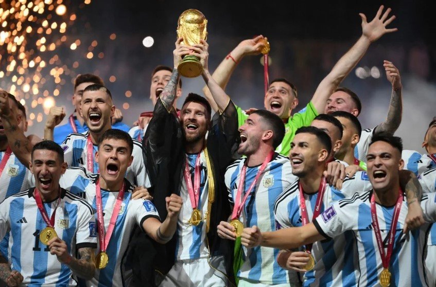 Omani MP offers US$1mil for Messi’s World Cup trophy robe