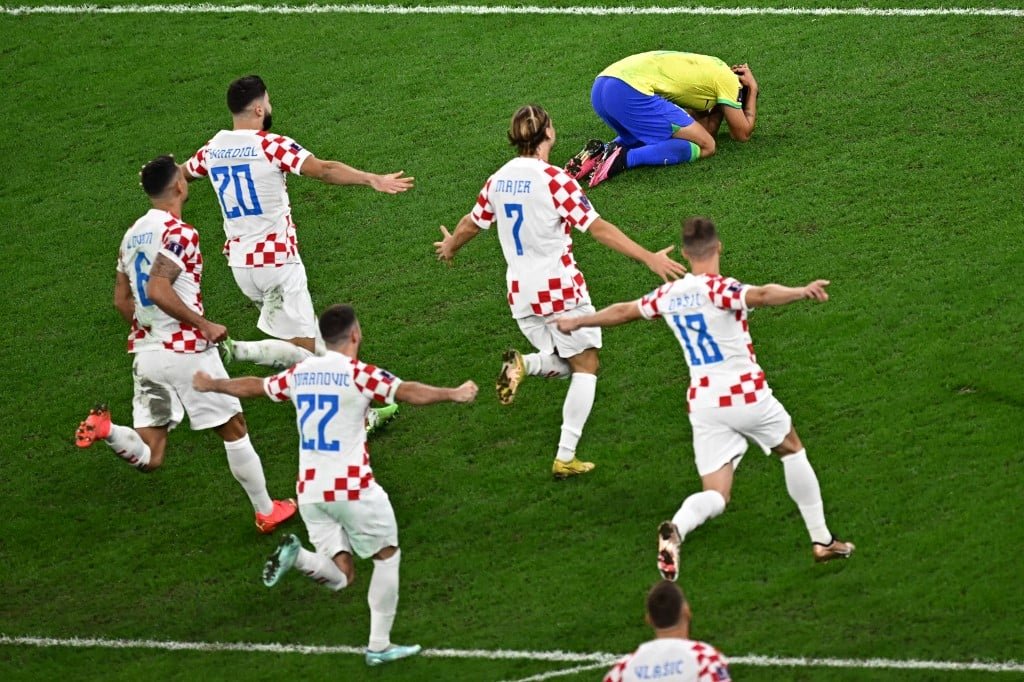 Croatia beat Brazil on penalties to reach semifinals