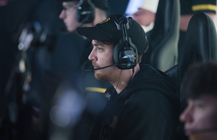 ‘A completely different team’: Clayster helps lead Legion to franchise’s first victory over OpTic in CDL