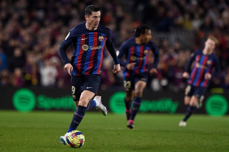 Lewandowski has brought winning mentality to Barca, says Xavi