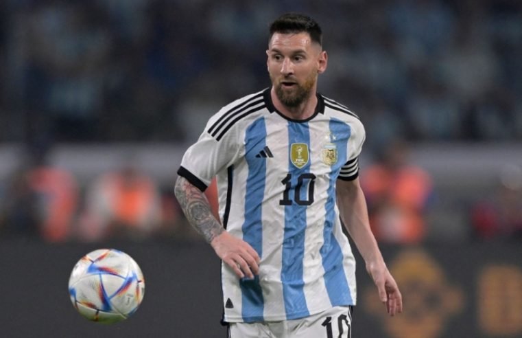 Messi scores 100th Argentina goal in Curacao romp