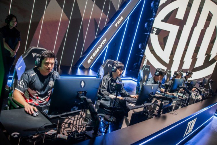 TSM may sell its LCS franchise spot amid financial struggles, according to report