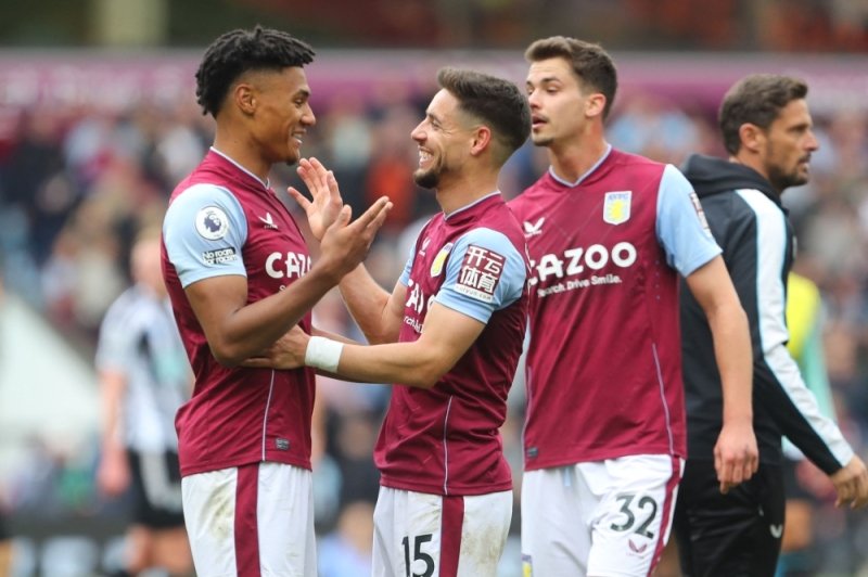 Aston Villa trounce Newcastle to close on Premier League top four