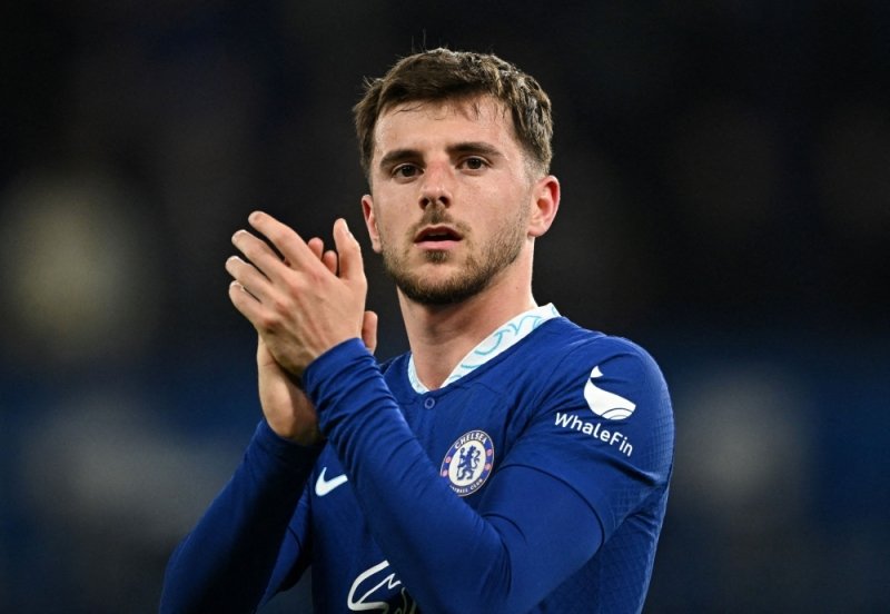 Man Utd seal swoop for Chelsea midfielder Mount in £55m deal