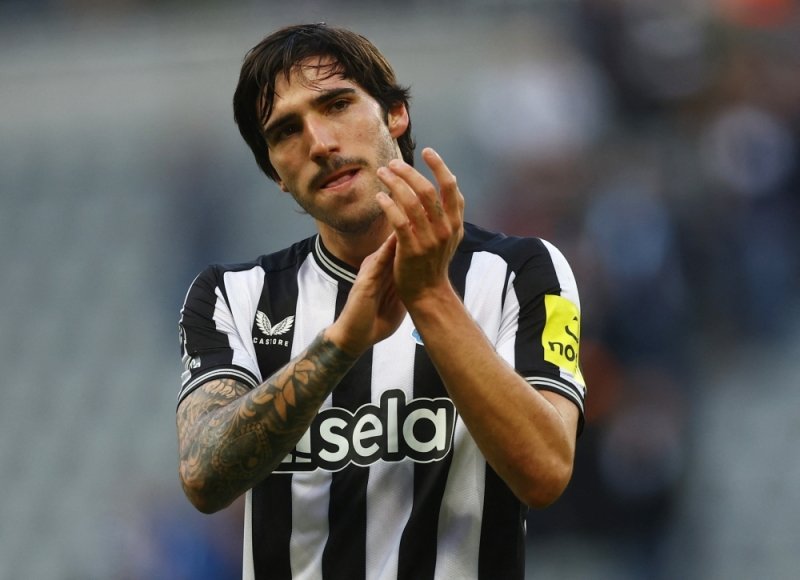 Newcastle’s Tonali banned 10 months for betting, says Italian federation