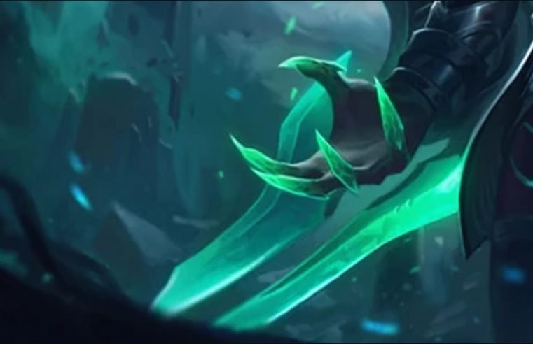 Which LoL champion says ‘On Wings of Fury’?