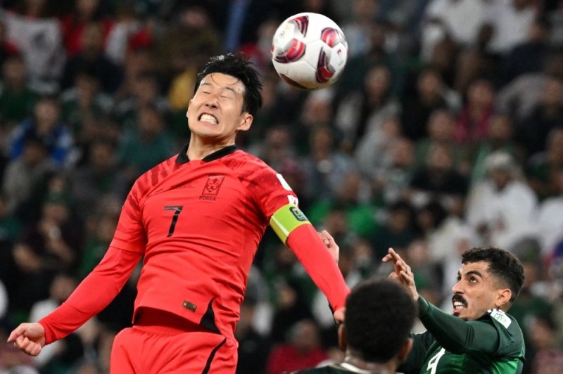 ‘Zombie football’ keeps Son and South Korea alive at Asian Cup